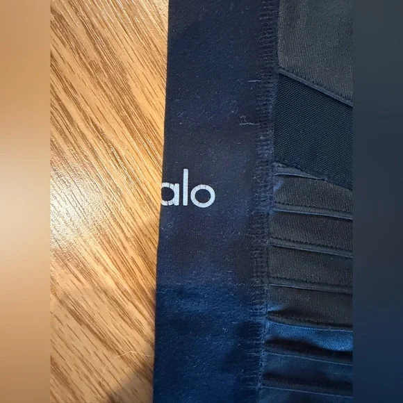 ALO Yoga Black Moto Textured Leggings XS - Picture 3 of 3